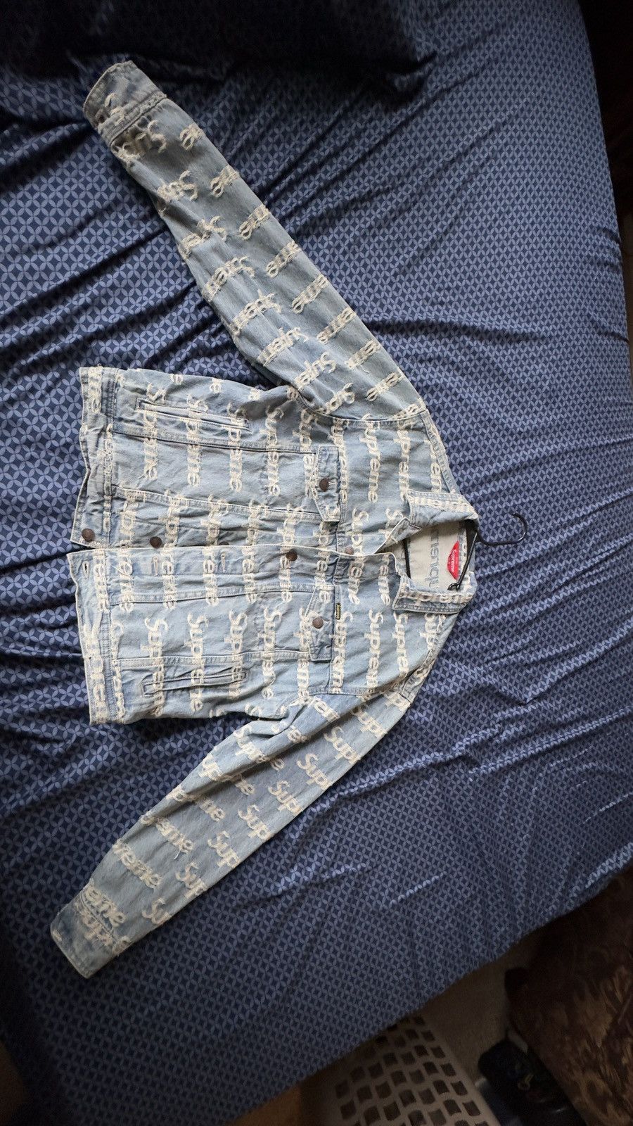 Supreme Supreme Frayed Logos Denim Trucker Jacket Size US S / EU 44-46 / 1 - 3 Thumbnail
