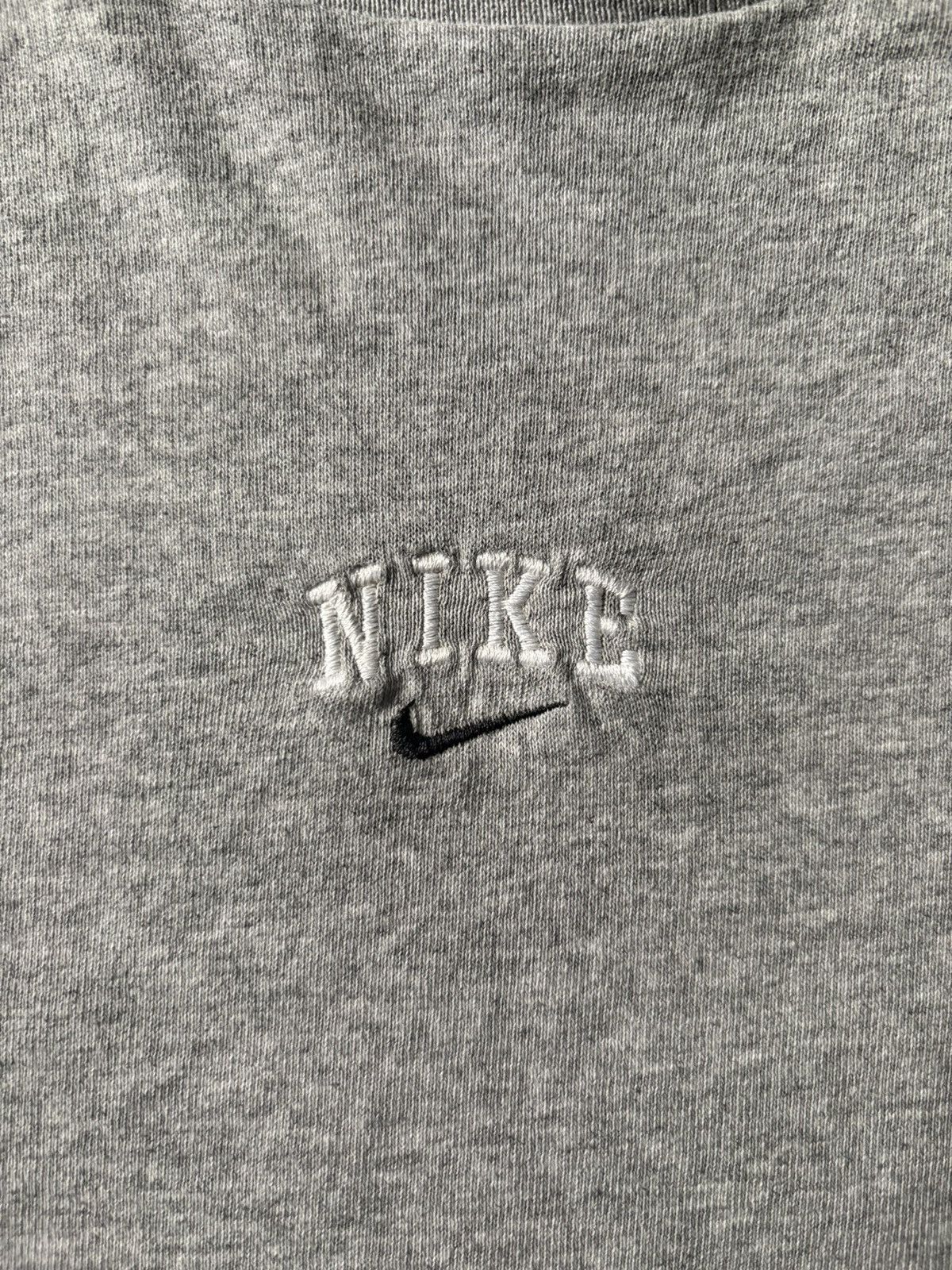 Nike Nike vintage retro 90s oldschool y2k tshirt Size US S / EU 44-46 / 1 - 2 Thumbnail