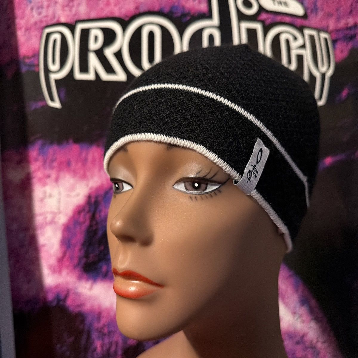 Oakley vintage oakley knit beanie. Size ONE SIZE - 1 Thumbnail