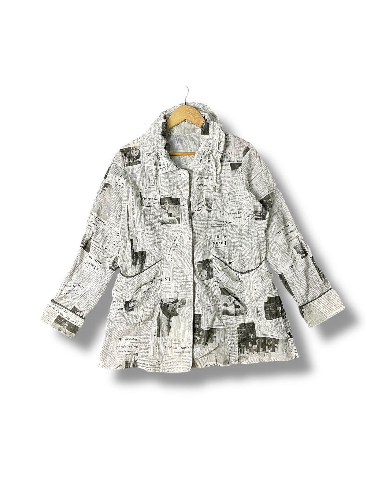 Designer × Japanese Brand × Vintage Ellaputa x Japanese Newspaper Patterned Jacket(42) Size US S / EU 44-46 / 1 - 1 Thumbnail