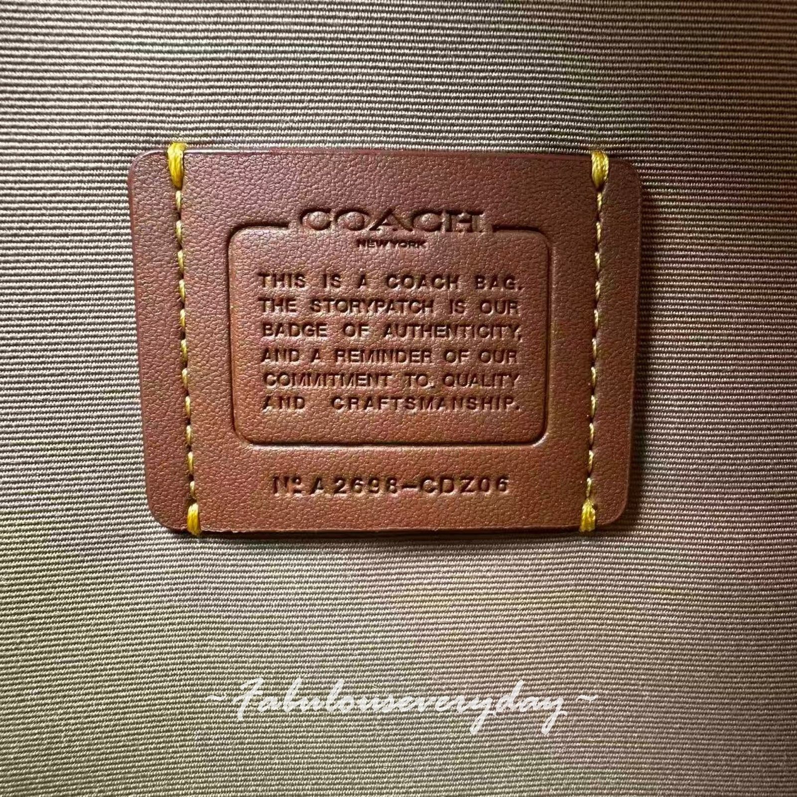 Coach Coach Maggie Tote Bag In Signature Canvas/Gold/Chalk/Pink Size ONE SIZE - 7 Thumbnail