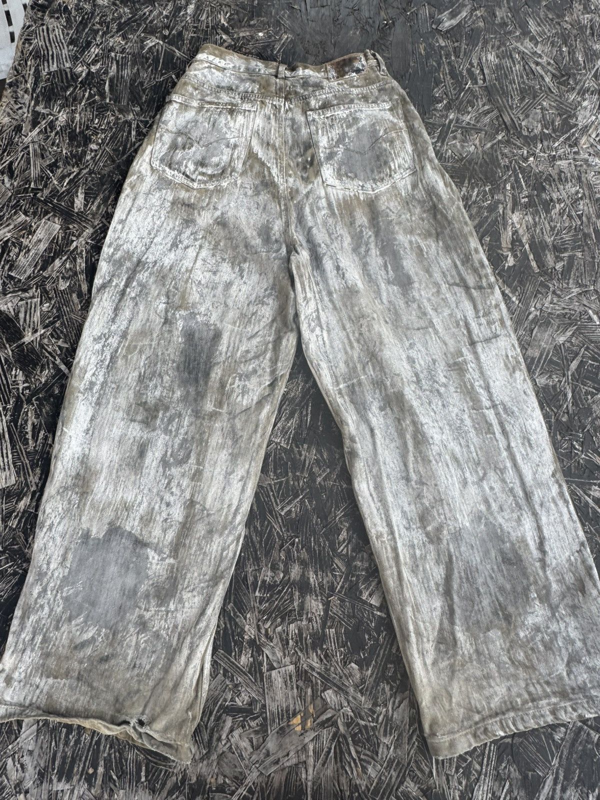 Other Eternal love world TUNDRA PAINTED BAGGY DENIM size 30 Size US 30 / EU 46 - 2 Thumbnail