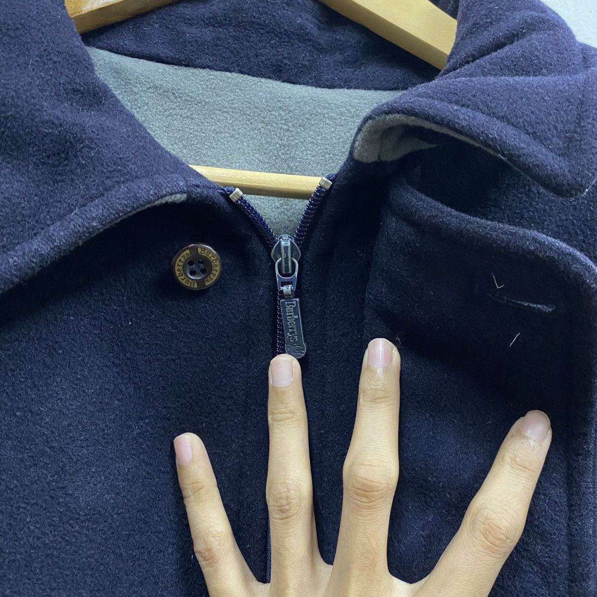Burberry 🔥Burberrys Wool Spell Out Bomber Jacket LIKE NEW🔥 Size US L / EU 52-54 / 3 - 12 Thumbnail