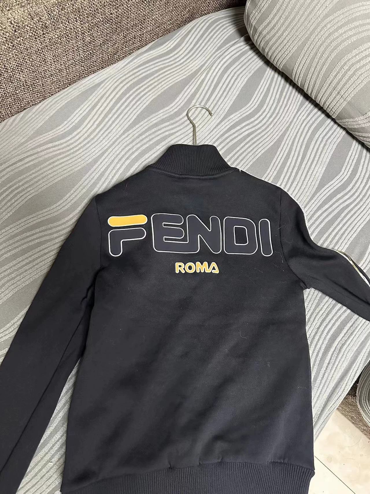 Fendi Fendi Authentic Jacket Size XS / US 0-2 / IT 36-38 - 4 Thumbnail