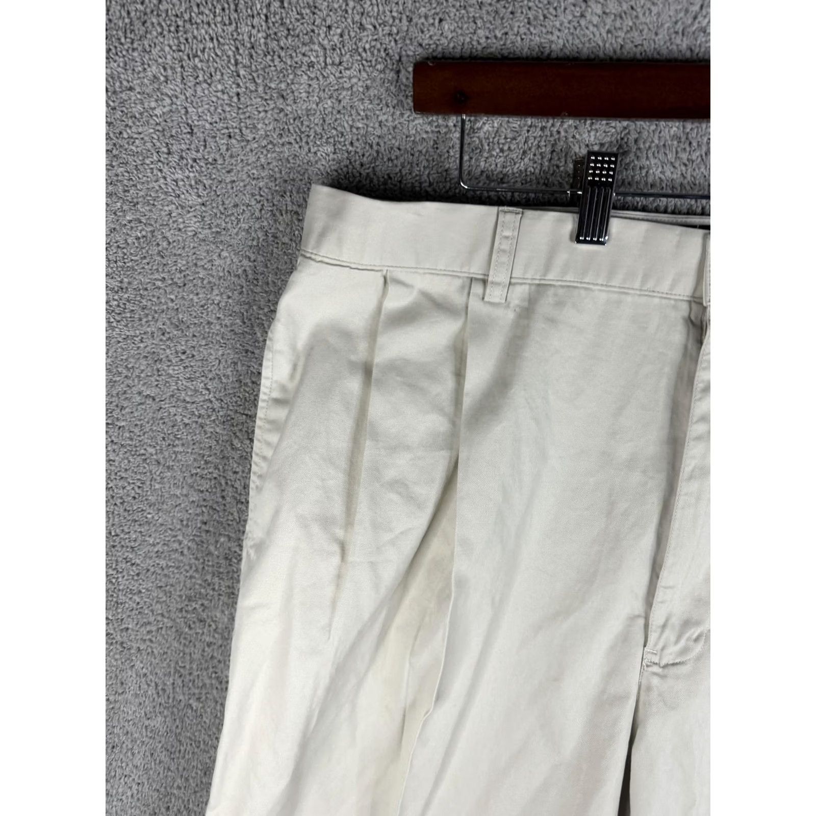 Polo Ralph Lauren Polo Ralph Lauren Pants Mens 40x32 Beige Hammond Pleated Cuffed Chino Size US L / EU 52-54 / 3 - 2 Thumbnail