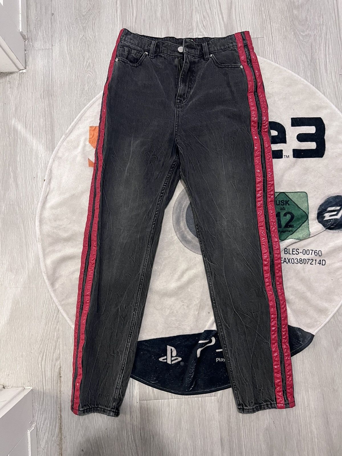 Japanese Brand × Vintage Black Skinny Fit Denim Jeans Size US 31 - 1 Thumbnail