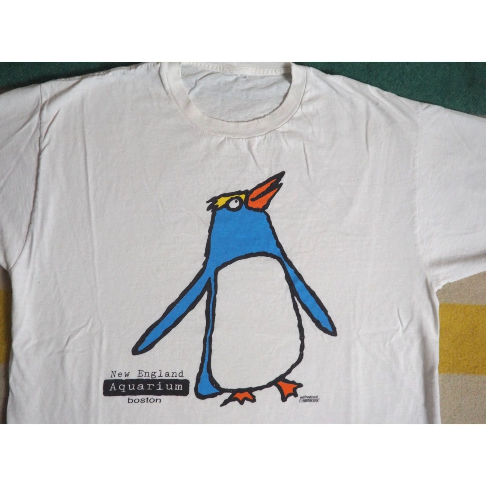 Vintage VTG 90s New England Aquarium Boston Penguin Nature Art White Tee L T-Shirt Mens Short Sleeve Crew Neck Graphic Print Vintage Logo Cotton Size US L / EU 52-54 / 3 - 3 Thumbnail