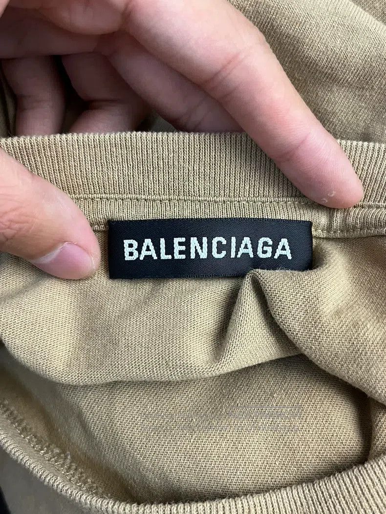 Balenciaga Balenciaga Embroidered Letter Logo Round Neck Short Sleeve Size US L / EU 52-54 / 3 - 3 Thumbnail