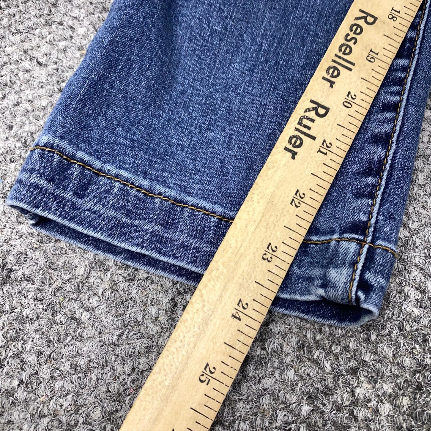 Vintage KUT from the Kloth Jeans Womens 6 Blue Crop Straight Leg Mid Rise Stretch Denim Size 28" / US 6 / IT 42 - 4 Thumbnail