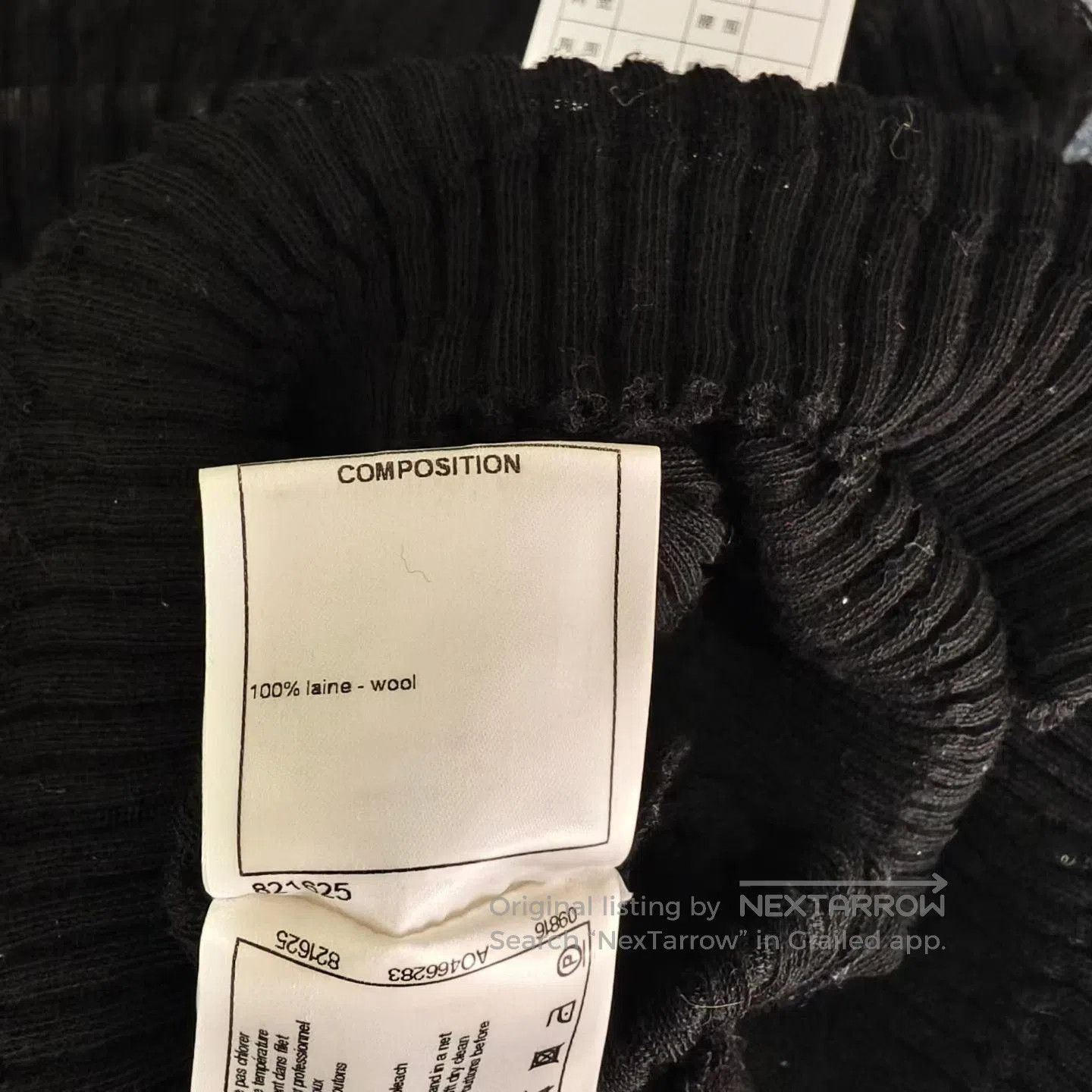 Chanel Chanel Black Wool Knit Top with Gold Buttons. Size XS / US 0-2 / IT 36-38 - 5 Thumbnail