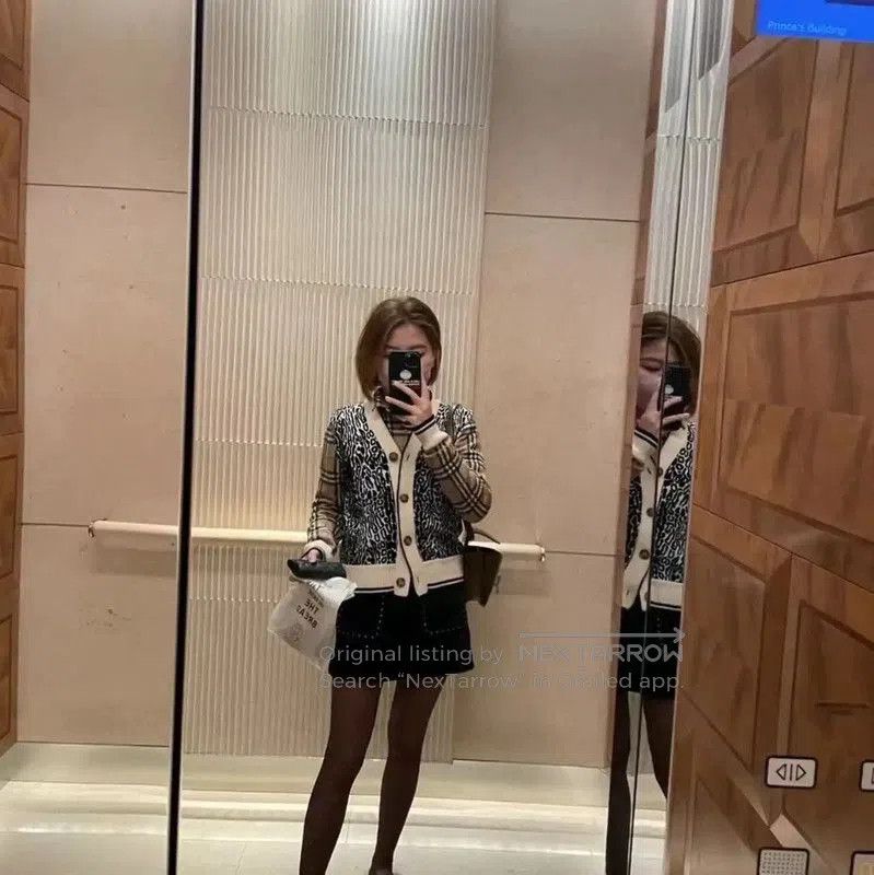 Burberry Burberry Summer Color-Block Long Sleeve Cardigan. Size L / US 10 / IT 46 - 7 Thumbnail