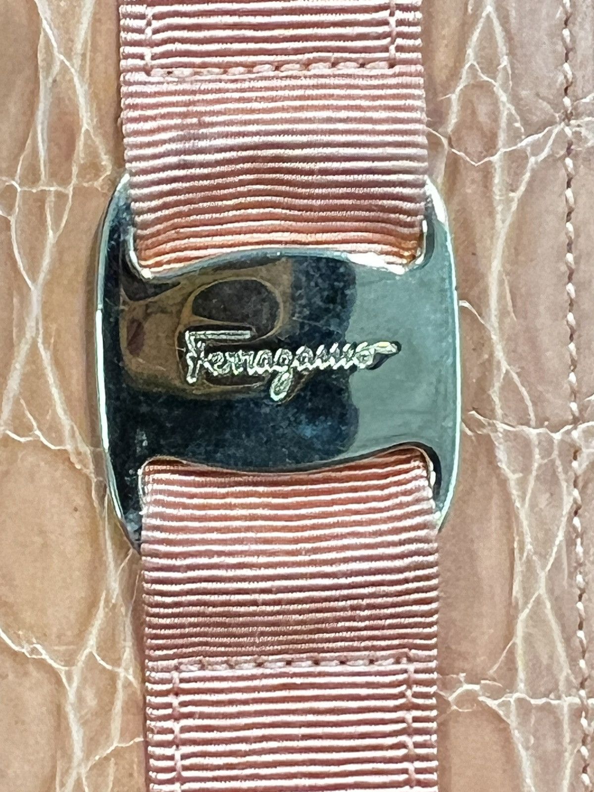 Salvatore Ferragamo Vintage Salvatore Ferragamo Vala Ribbon Leather Wallet Size ONE SIZE - 3 Thumbnail