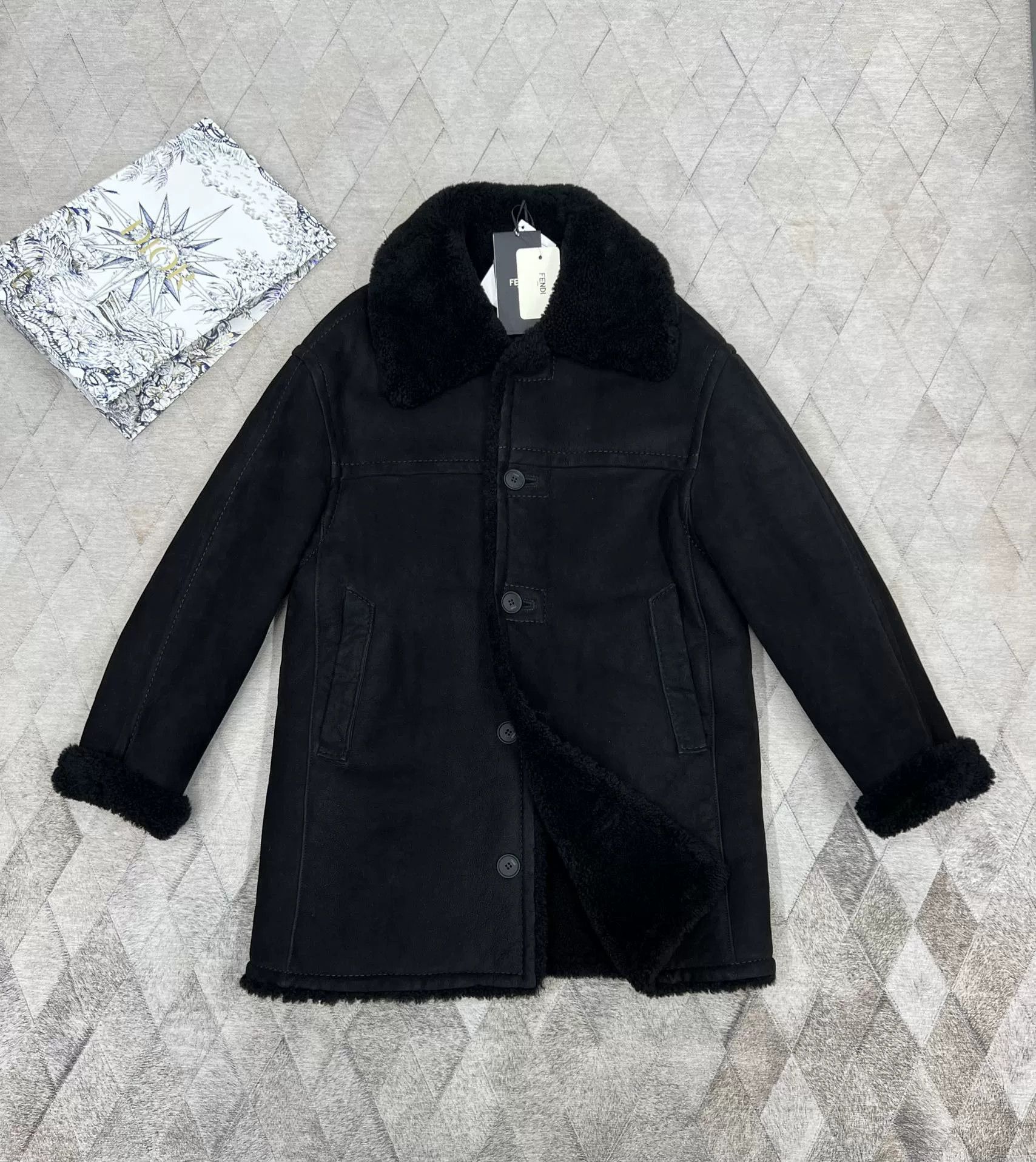 Fendi Fendi 23FW Heavy Fur Coat Size US S / EU 44-46 / 1 - 1 Thumbnail