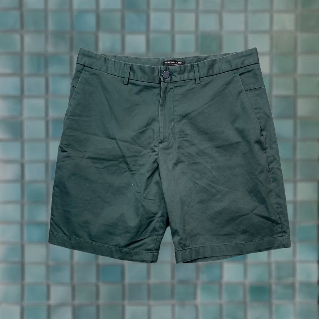 Banana Republic Banana Republic Shorts Mens 34 Green Aiden Resort Wear Casual Chino Regular Inseam 9in Dark Wash Front Flat Front Pockets Zip Button Mens Size US 34 / EU 50 - 1 Thumbnail