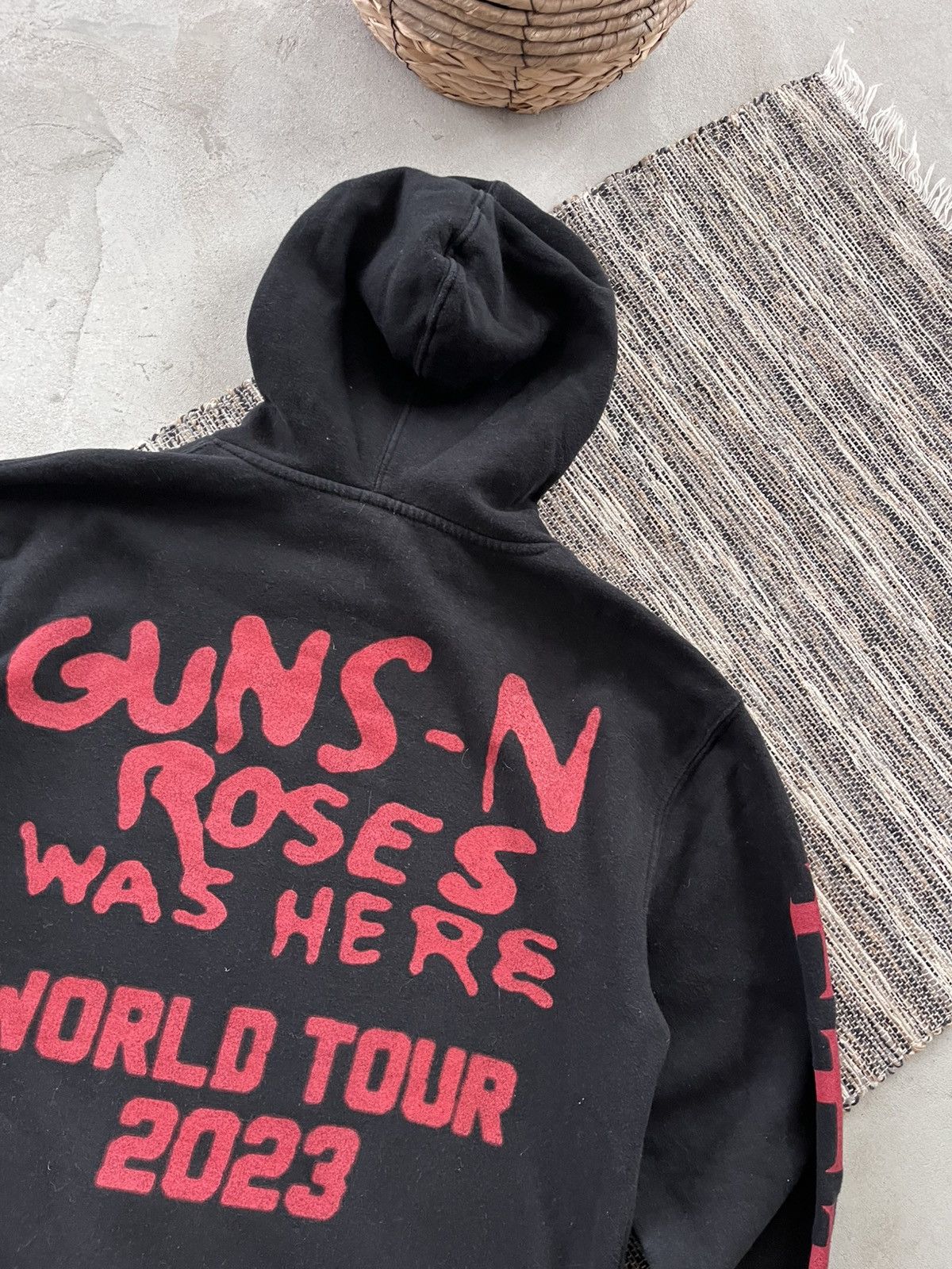 Guns N' Roses Vintage Guns N’Rose Tour Black Multi Logo Y2K Rock Hoodie Size US M / EU 48-50 / 2 - 12 Thumbnail