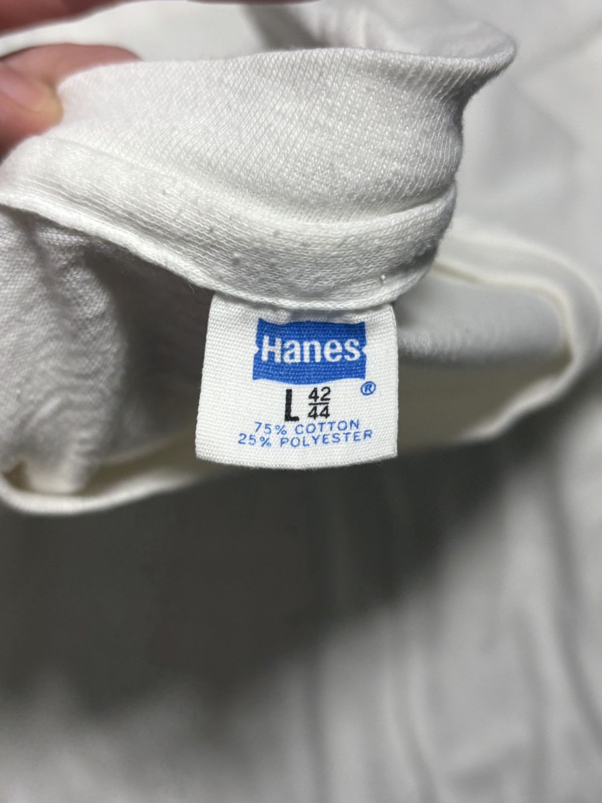 Hanes Vintage Hanes T-Shirt 1970s Blank Tee 1980s White Blue Tag Size US M / EU 48-50 / 2 - 3 Thumbnail