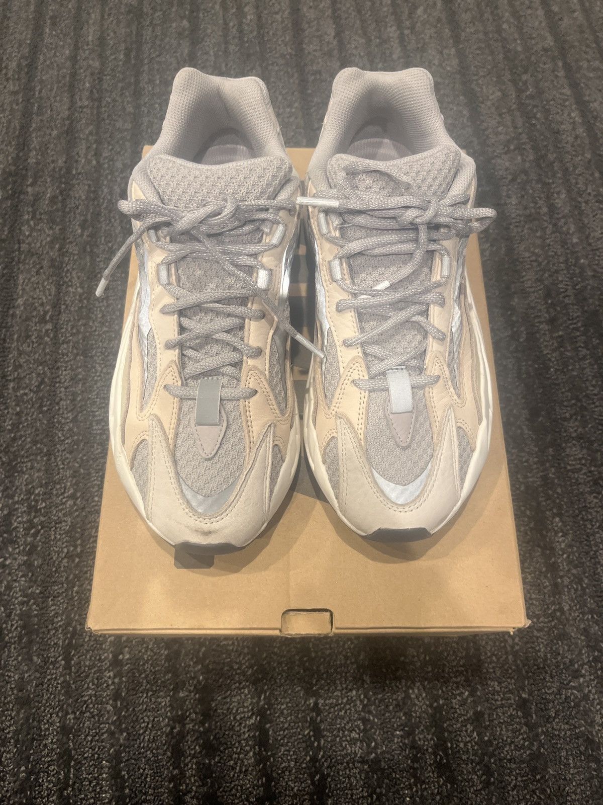 Adidas × Yeezy Yeezy Boost 700 V2 Size US 8.5 / EU 41-42 - 1 Thumbnail