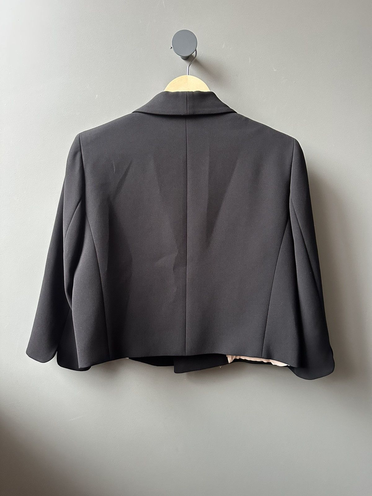 Max Mara Max Mara Cropped Tailored Black Blazer Shawl Lapel Size L / US 10 / IT 46 - 6 Thumbnail