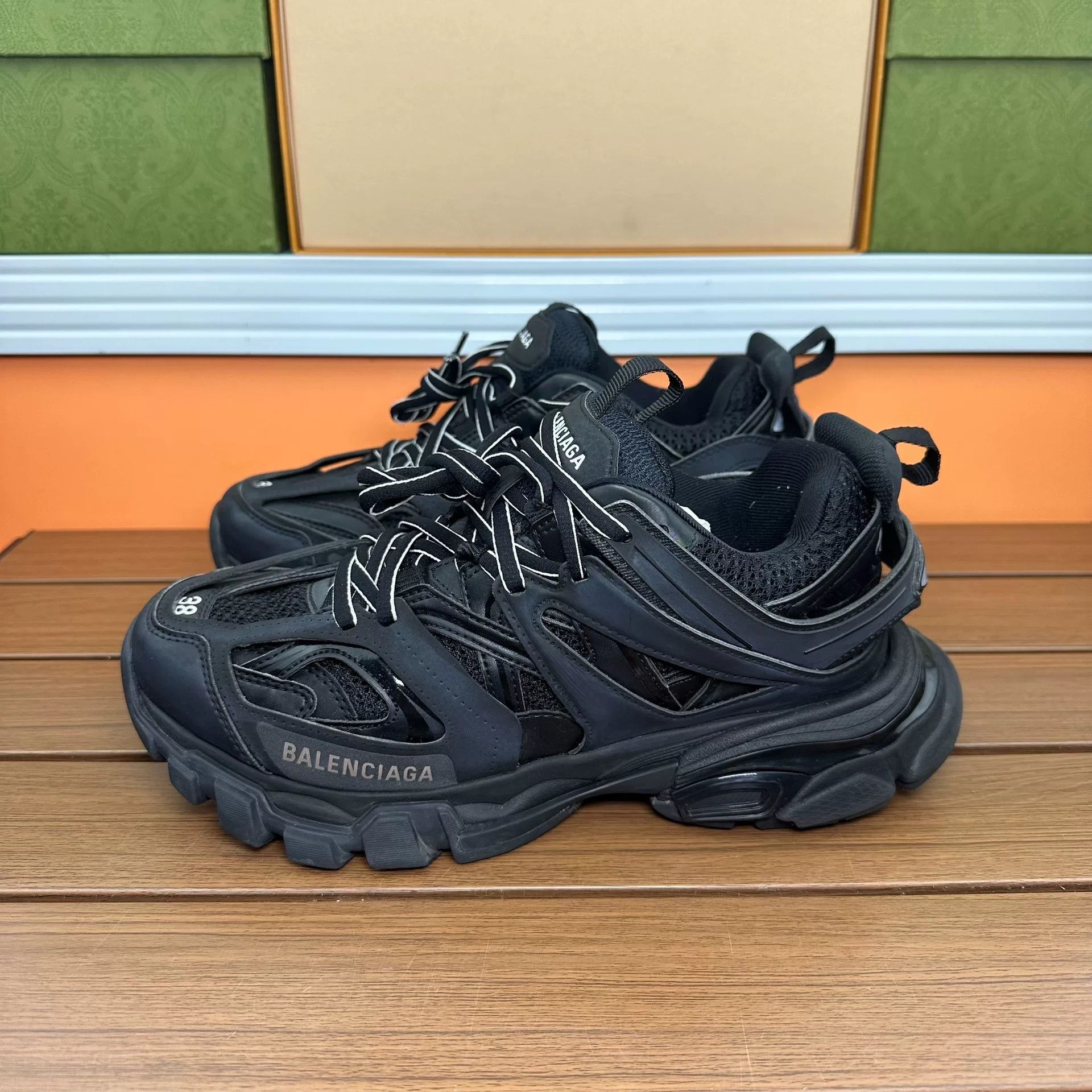 Balenciaga Balenciaga Distressed Black Lowtop Sneakers it_38 Women Size US 8 / IT 38 - 1 Thumbnail