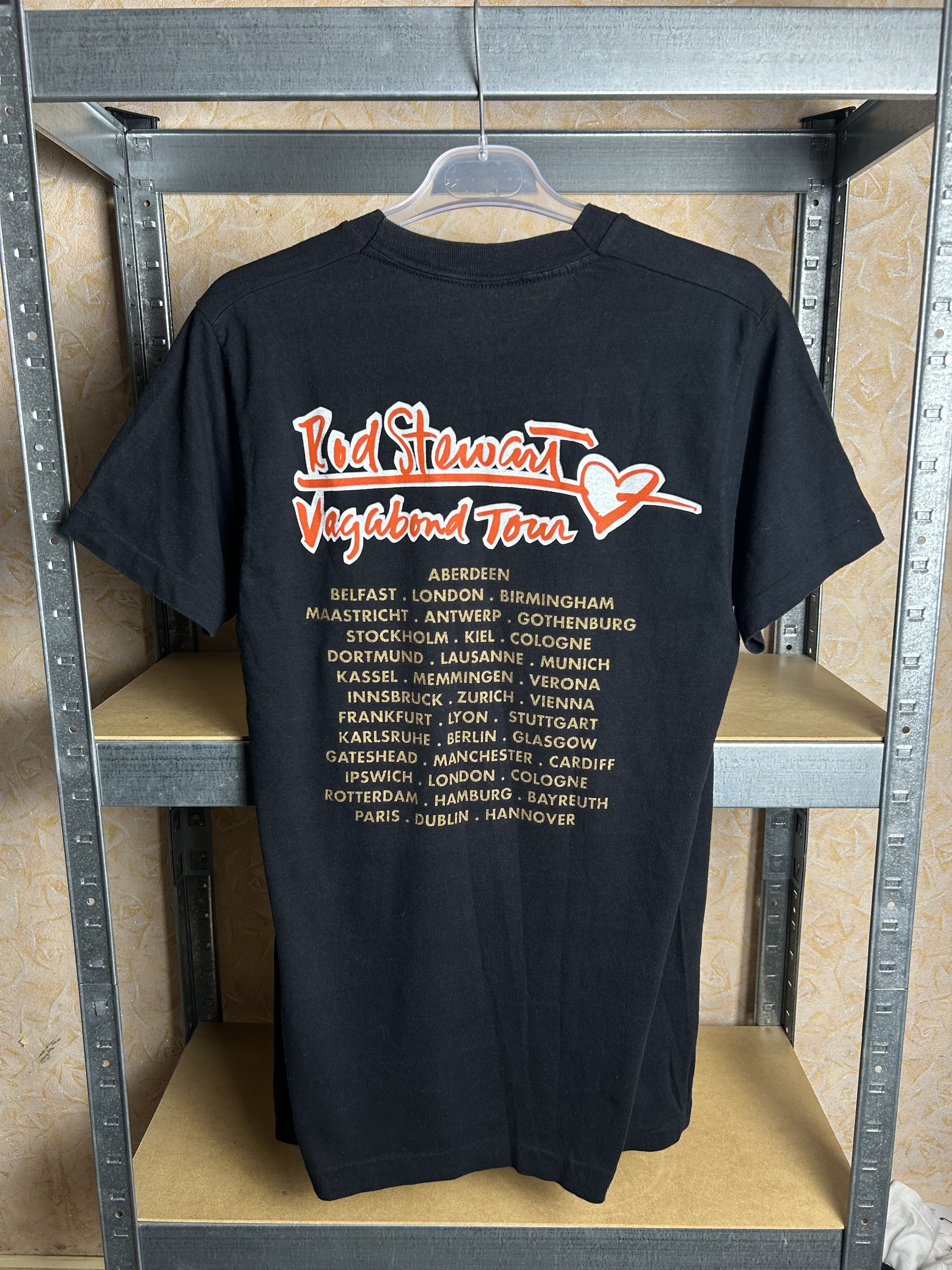 Band Tees Vintage 90s Rod Stewart Vagabond Heart Tour T-shirt Size US L / EU 52-54 / 3 - 2 Thumbnail
