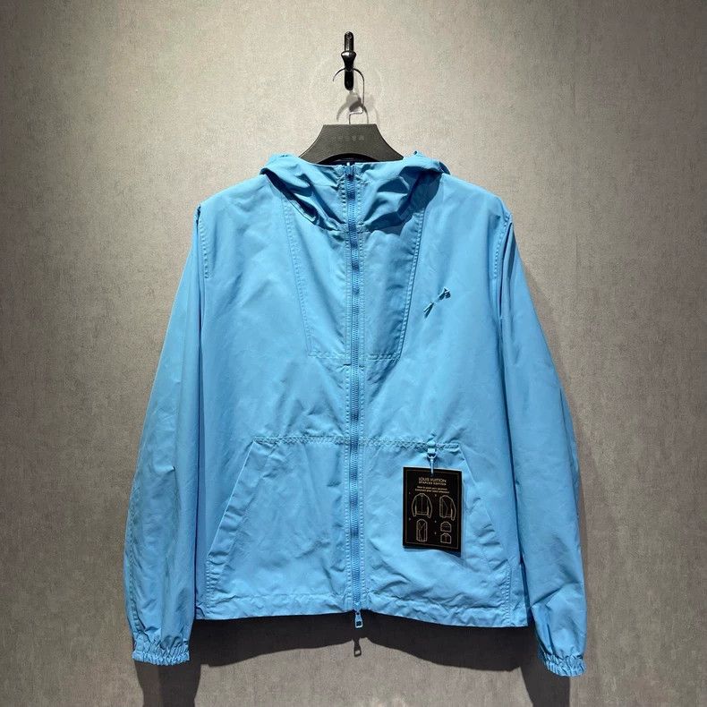 Louis Vuitton LOUIS VUITTON Blue reversible with full logo jacket Size US L / EU 52-54 / 3 - 1 Thumbnail