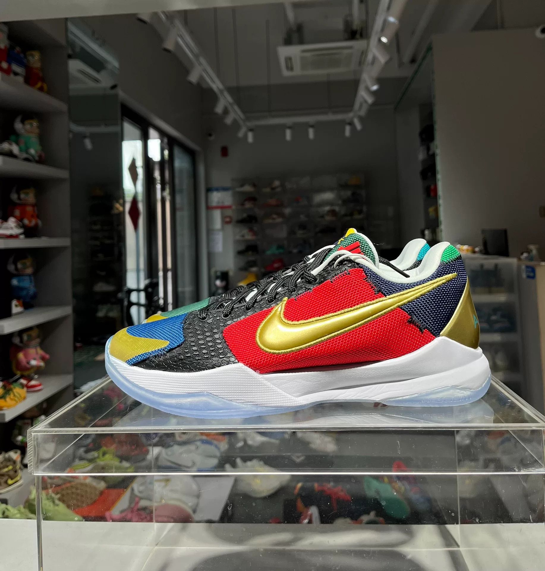 Nike Nike Multi Lowtop Sneakers 10 Men Size US 10 / EU 43 - 1 Thumbnail