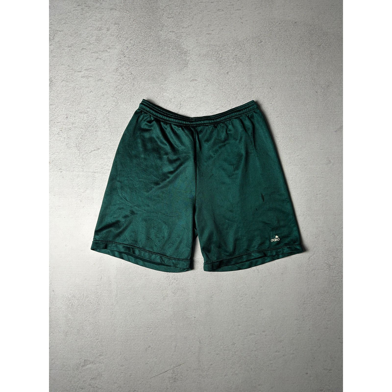 Adidas Vintage Adidas Green Pre-owned Mesh Shorts - Men's Medium Size US 30 / EU 46 - 1 Thumbnail