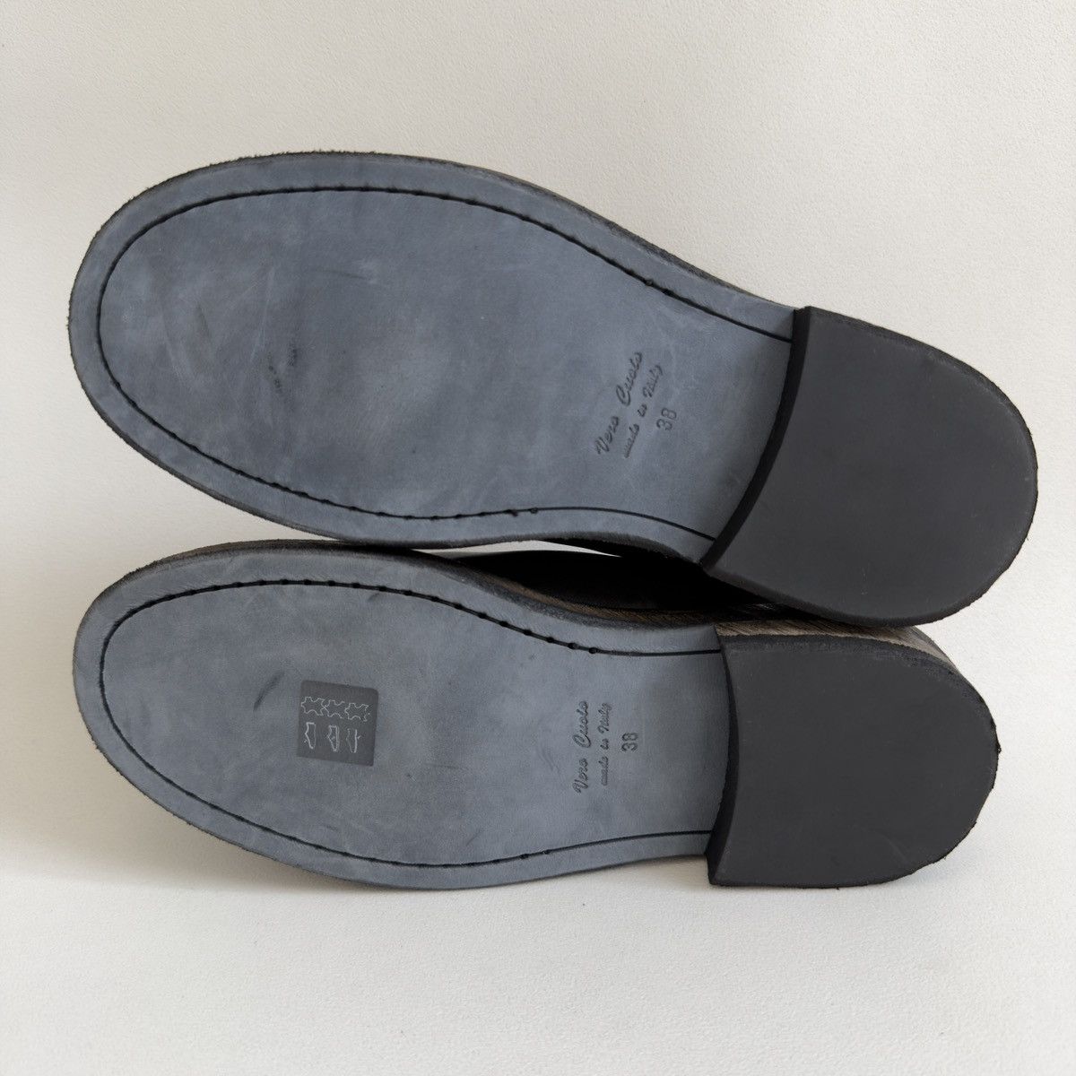 Ann Demeulemeester Early 2010s Black ‘Distressed Leather’ Mules Size US 8 / IT 38 - 18 Thumbnail