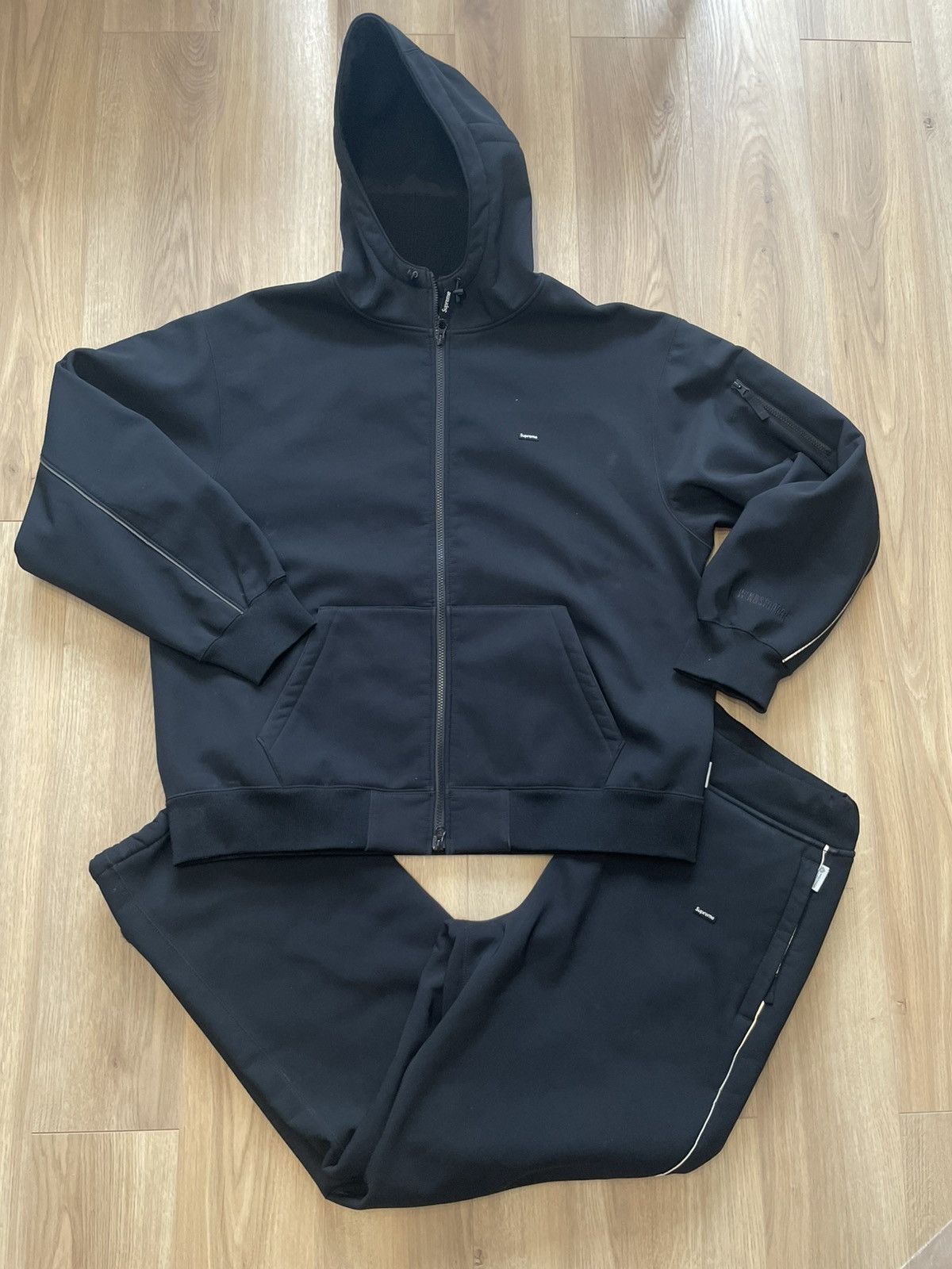 Supreme Supreme Windstopper Sweatpant FW24 goretec polartec pants Size US 38 / EU 54 - 5 Thumbnail