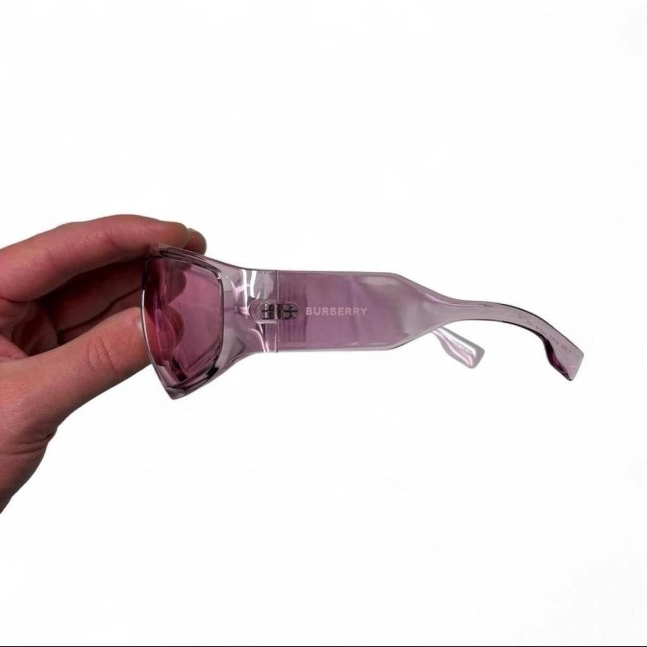 Burberry Big shield Burberry pink sunglasses steve lacey type Size ONE SIZE - 6 Thumbnail