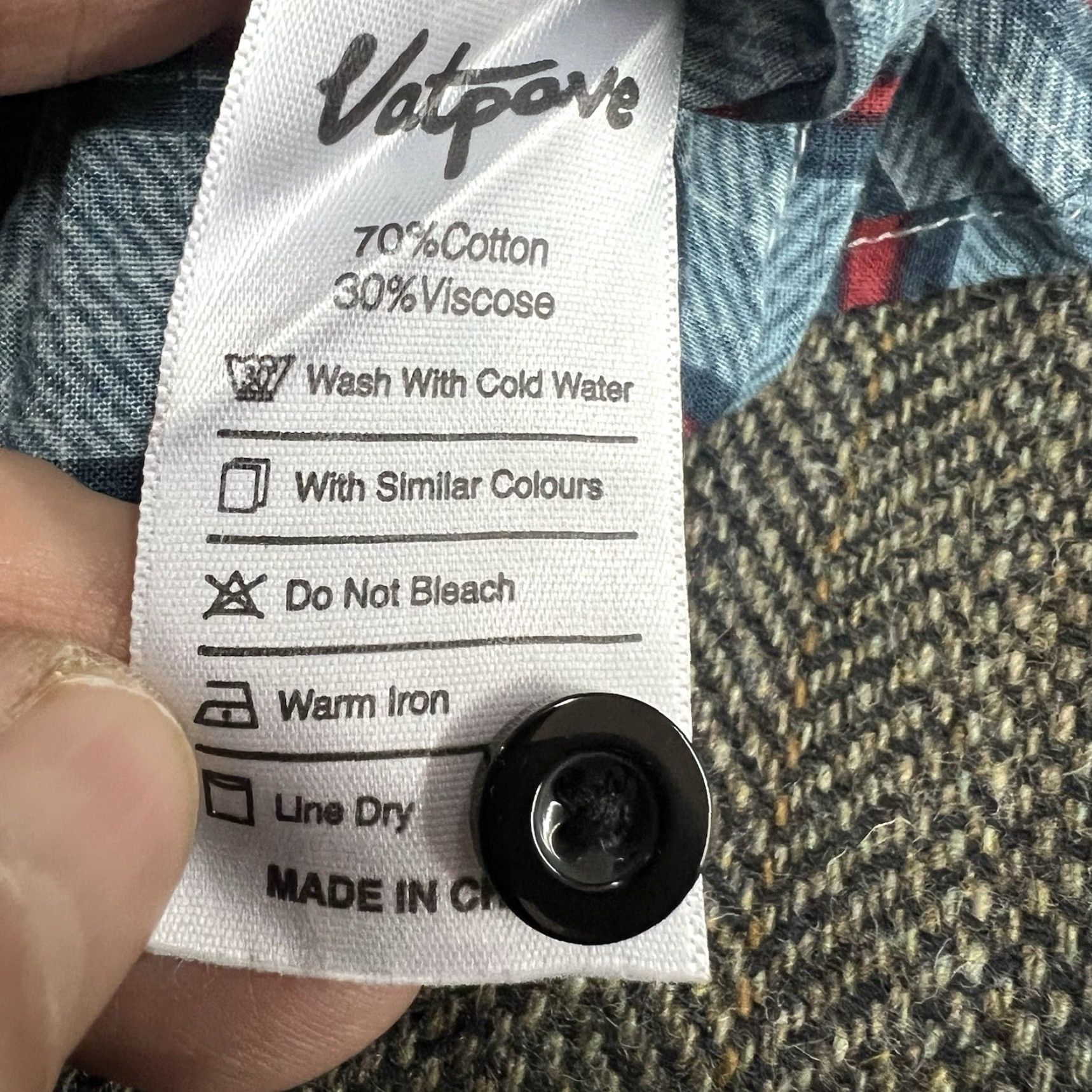 Vintage Vat Pave Striped Button-Up Shirt Mens 2XL Blue Short Sleeve Button-Up Shirt Mens 2XL Blue Striped Casual All Seasons Vintage No N/A Size US XXL / EU 58 / 5 - 6 Thumbnail