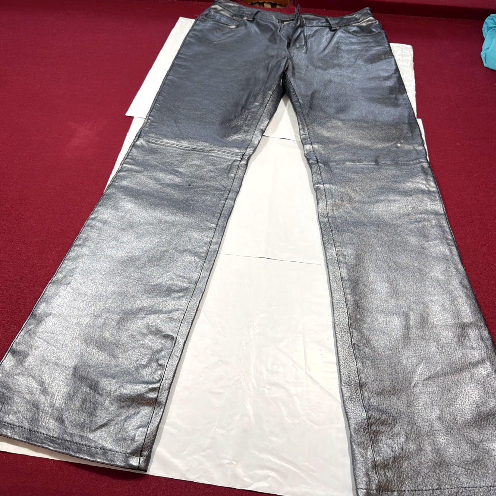 Vintage VINTAGE metrostyle SHINY SILVER LEATHER Pants Lined Bootcut Moto Biker Zip Up Women’s Size 6 Gray 6-Pocket Front Flat Zip Dry Clean Only Boots? Size 28" / US 6 / IT 42 - 5 Thumbnail