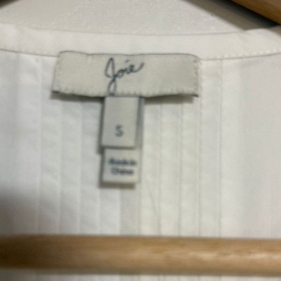 Joie Joie White Ruffle Front Pintuck Blouse Size S Size S / US 4 / IT 40 - 3 Thumbnail