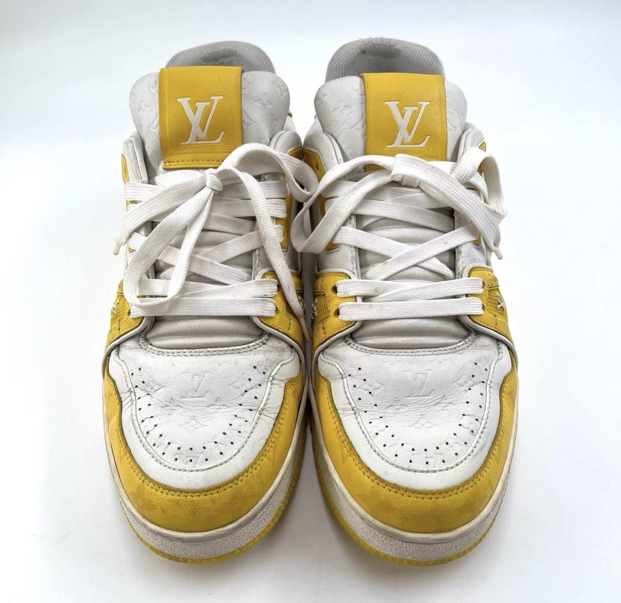 Louis Vuitton Louis Vuitton Monogram Embossed Sneakers K12 Size US 8 / EU 41 - 2 Thumbnail