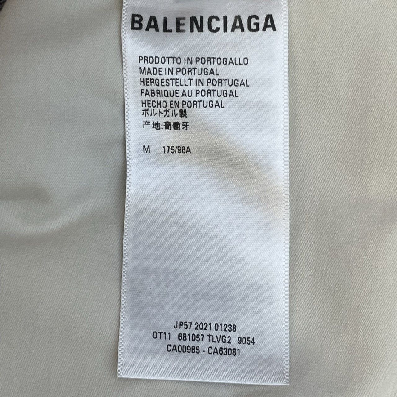 Balenciaga Balenciaga Solid Color Letter Logo Printed T-shirt K26WX Size US M / EU 48-50 / 2 - 9 Thumbnail