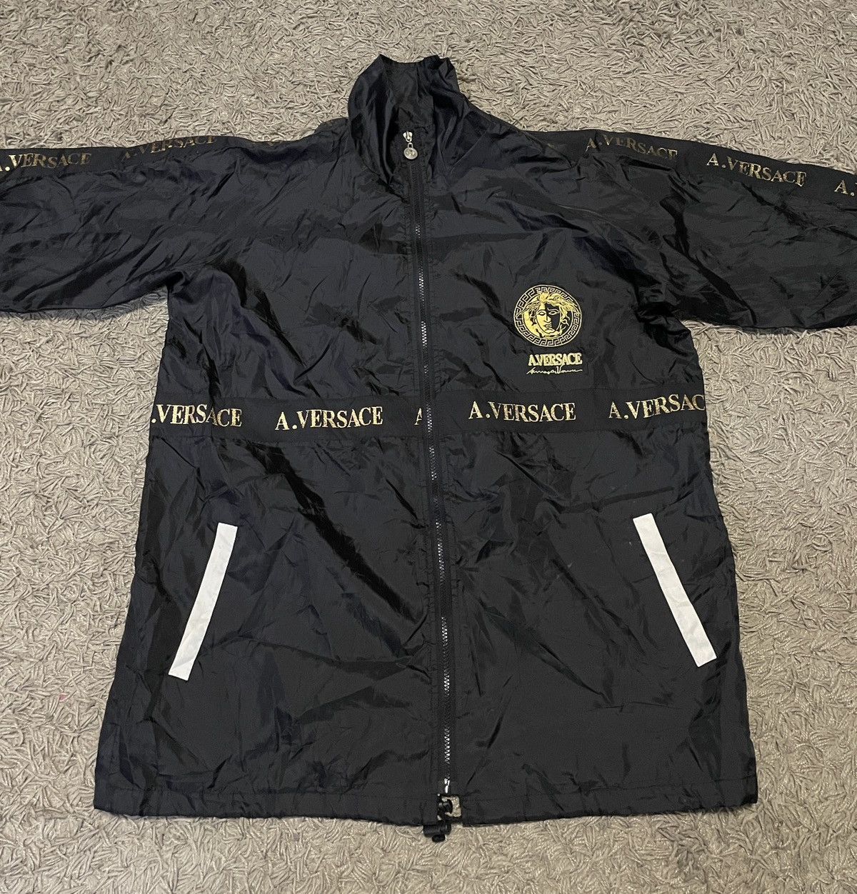 Versace A.VERSACE China Size US L / EU 52-54 / 3 - 3 Thumbnail