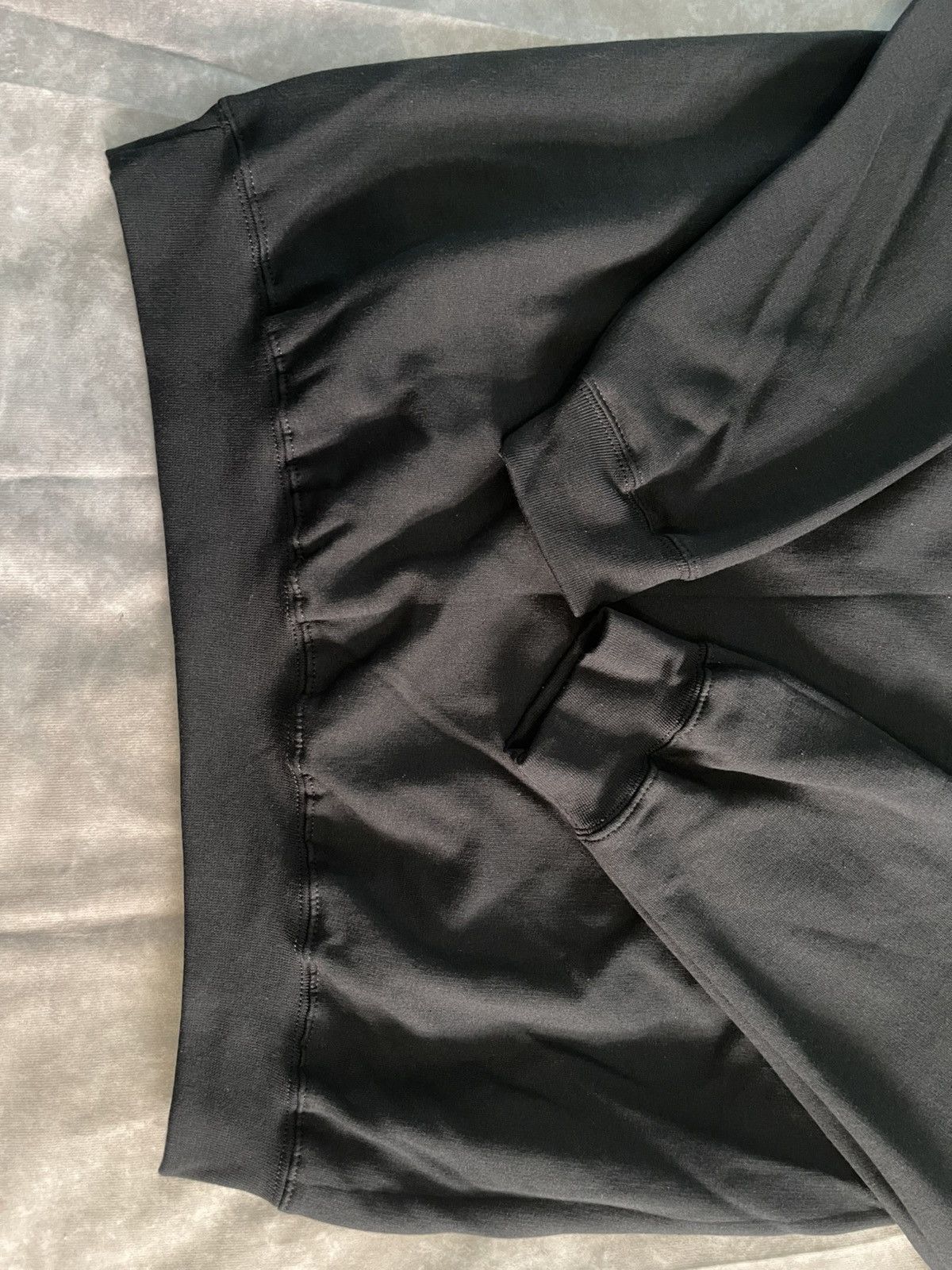 Gildan Black hoodie Size US M / EU 48-50 / 2 - 7 Thumbnail