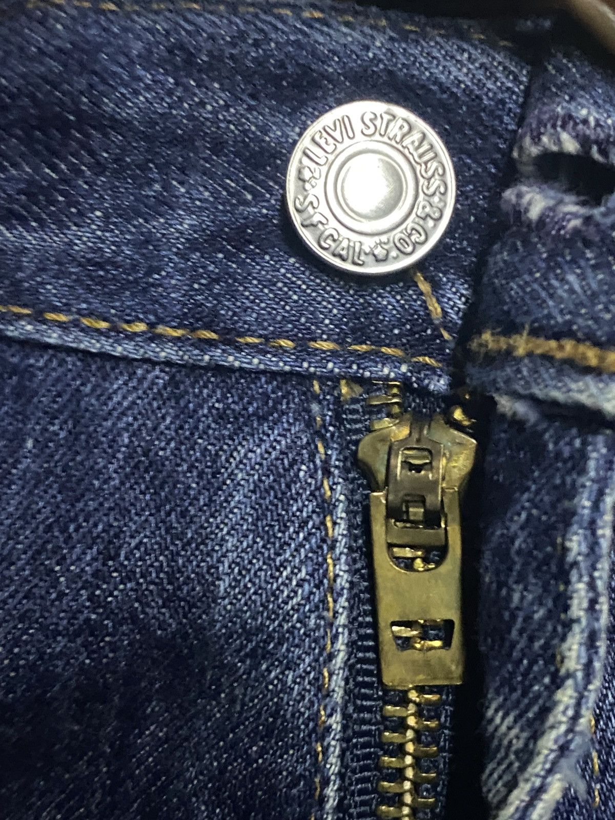 Levi's Vintage Levis Big E Y2K USA Blue Wash Distressed Jeans Size US 31 - 10 Thumbnail