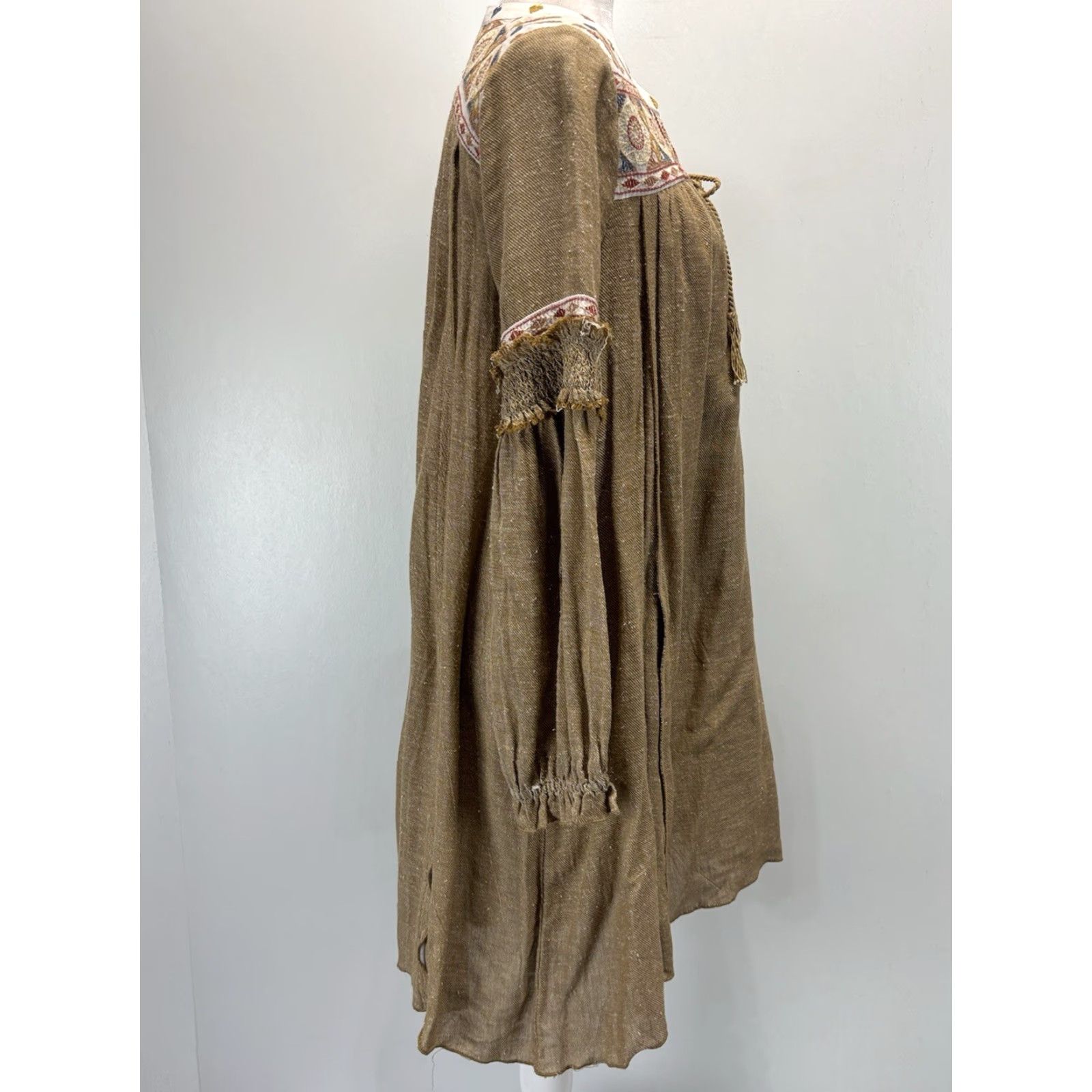 Free People Free People Dress Womens M Tan Boho Embroidered Shift Long Sleeve Size M / US 6-8 / IT 42-44 - 4 Thumbnail