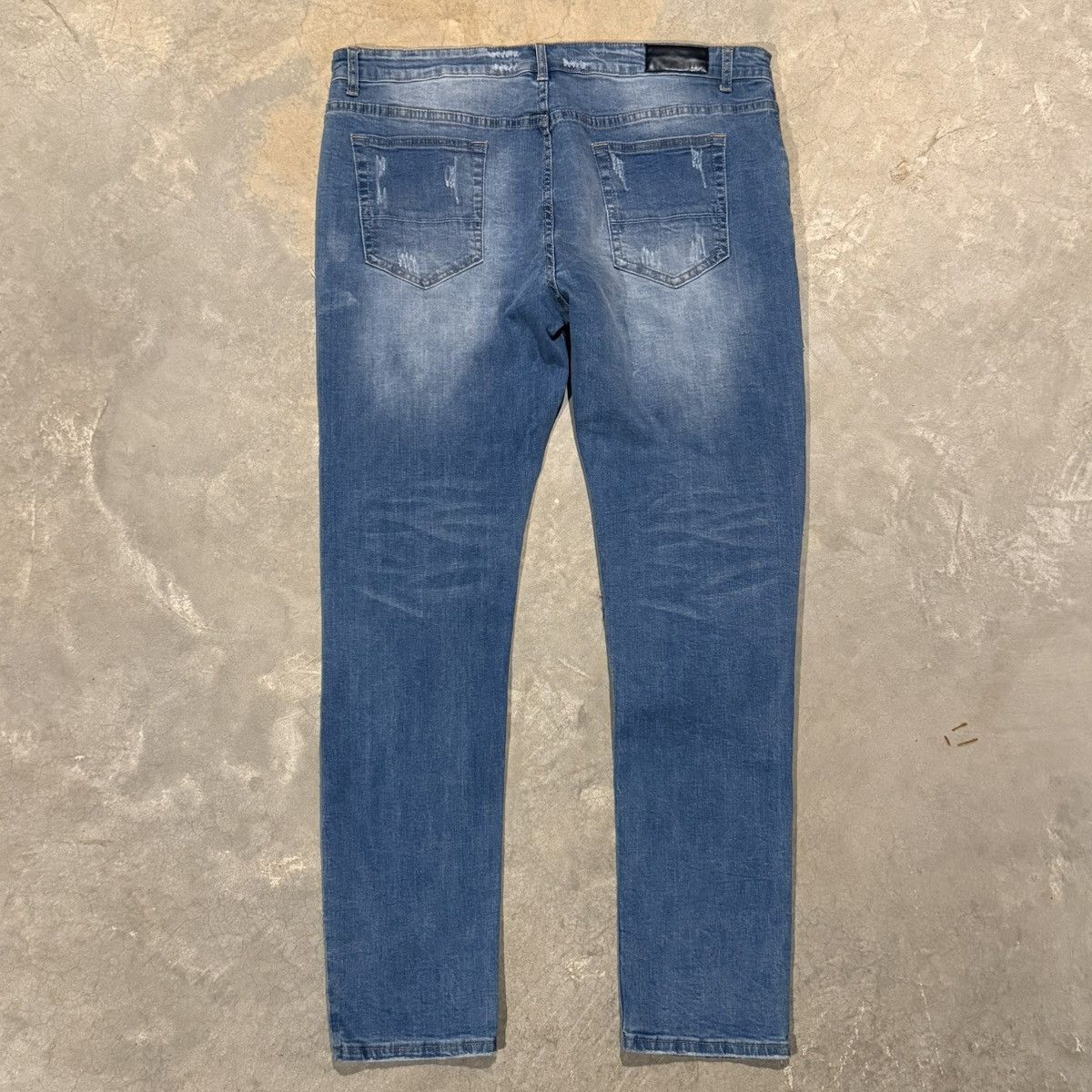 Amiri Amiri MX1 Thrasher Leather Biker Patch Faded Slim Jeans Size US 40 / EU 56 - 13 Thumbnail