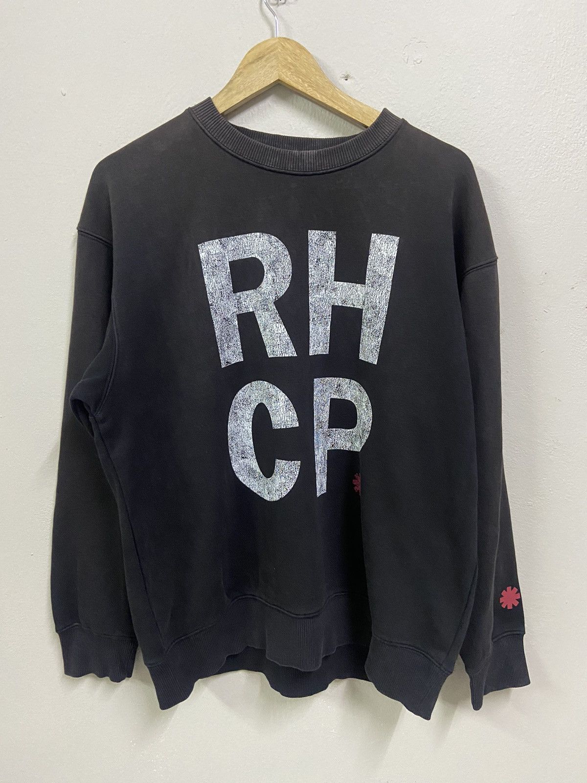 Band Tees × GU × Japanese Brand Red hot chili paper sweatshirts Size US L / EU 52-54 / 3 - 1 Thumbnail