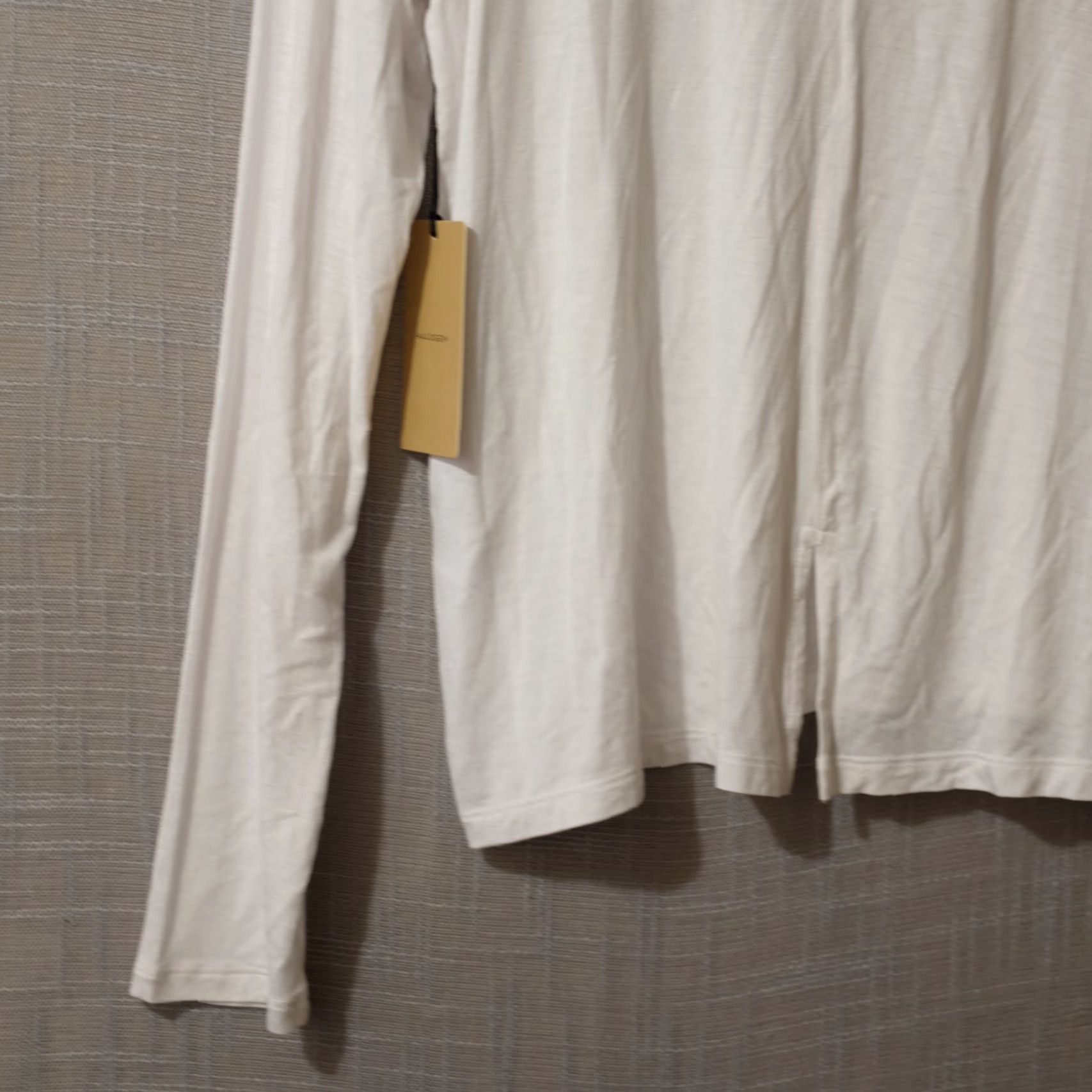 Vintage NWT Halogen White Basic Long Sleeve Top Key Hole Back Soft Womens L Shirt Size L / US 10 / IT 46 - 7 Thumbnail