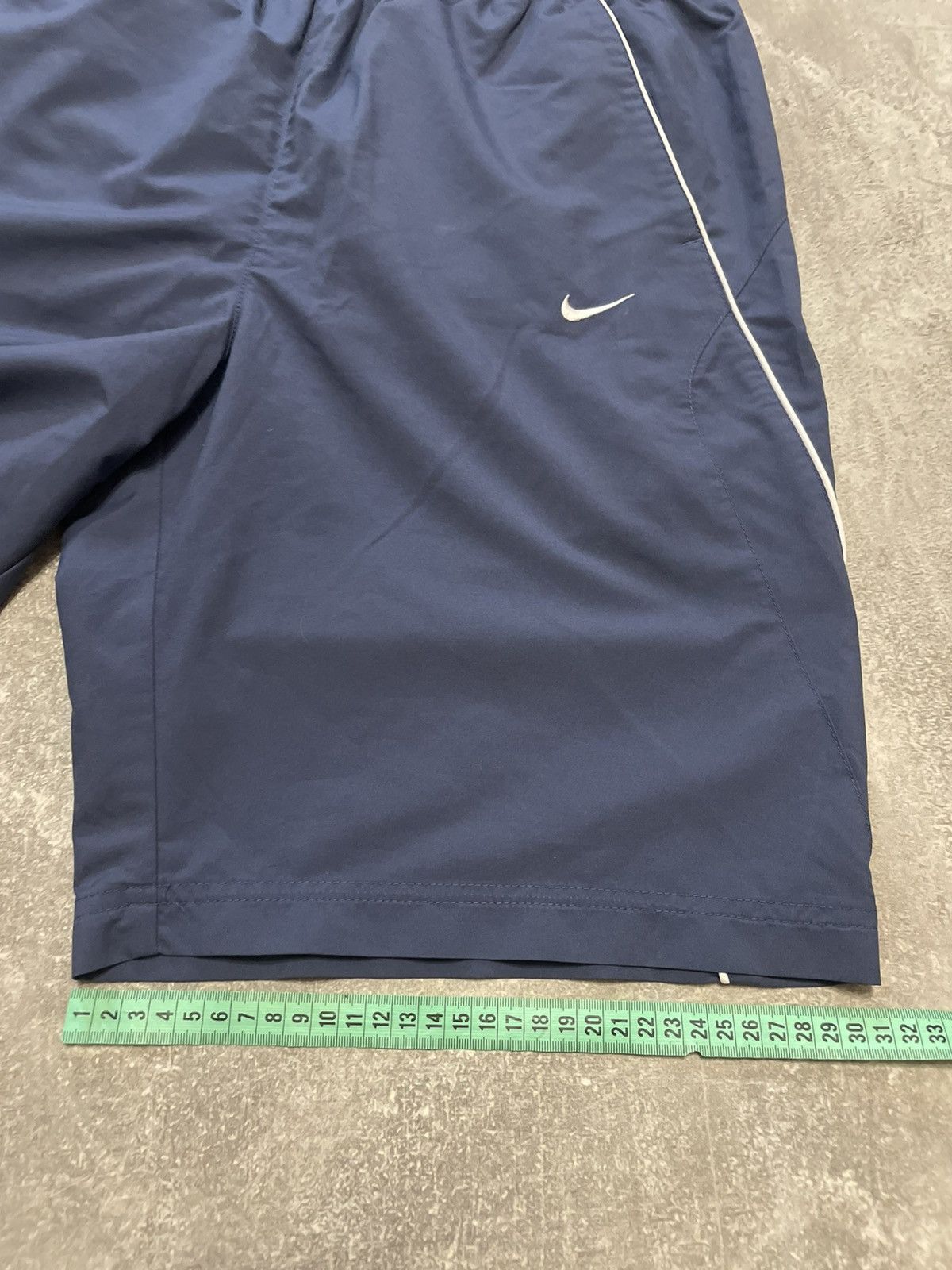 Nike Vintage Nike Nylon Shorts Swoosh Logo Y2K Size M Size US 32 / EU 48 - 16 Thumbnail