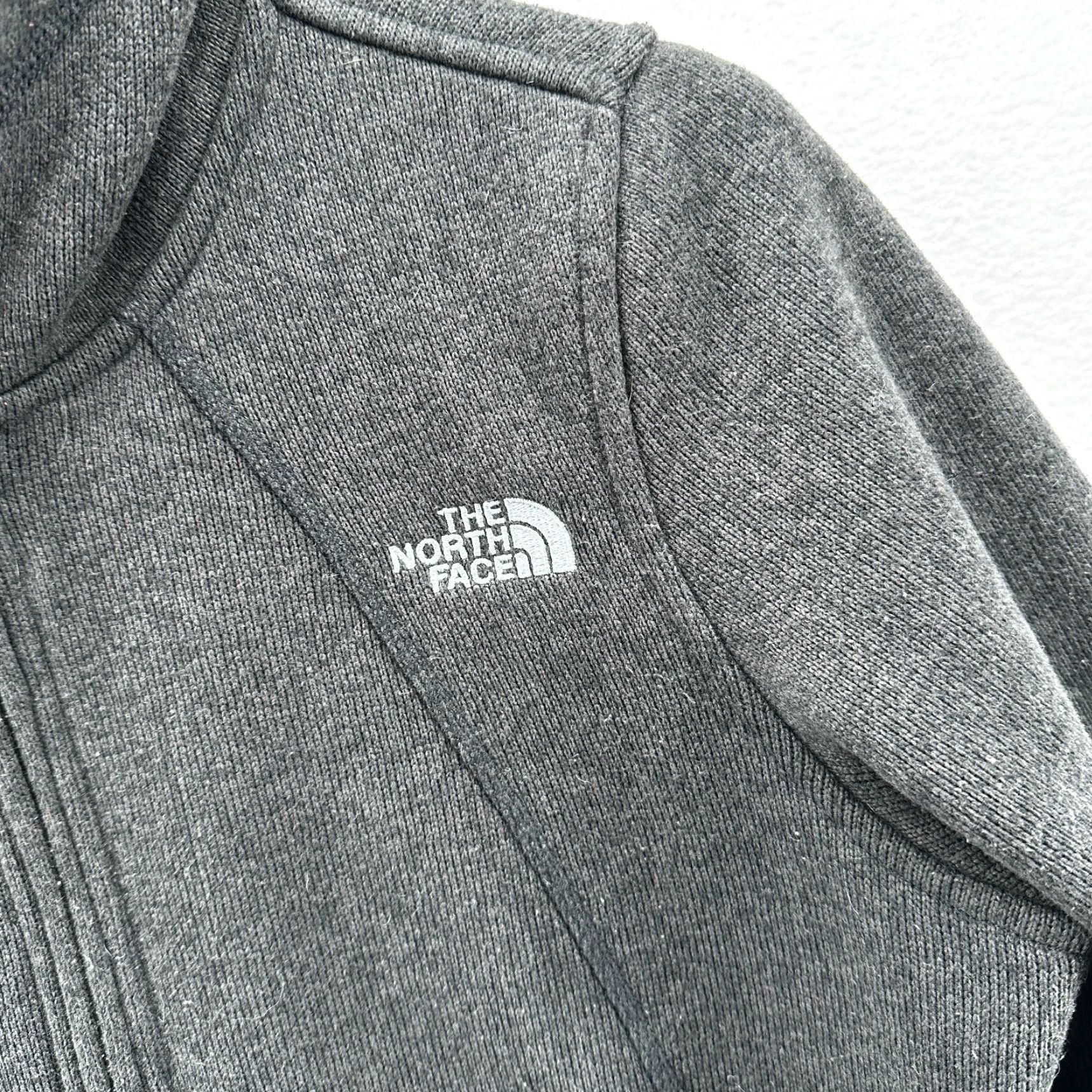 The North Face The North Face Fleece Jacket Gray Womens Size M Hooded Long Sleeve Full Zip Jacket Women M Gray The North Face Outdoor Winter Logo Basic Jacket Size M / US 6-8 / IT 42-44 - 4 Thumbnail