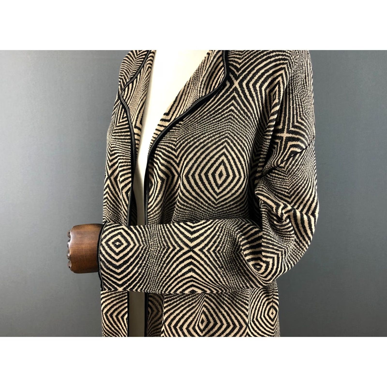 Escada ESCADA Cardigan Women Beige Size 42 Rayon Patterned Geometric Size M / US 6-8 / IT 42-44 - 6 Thumbnail