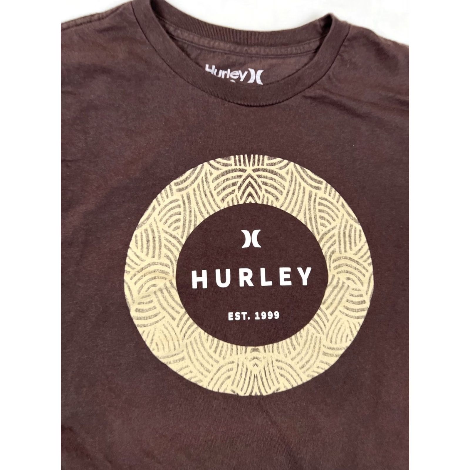 Hurley VINTAGE Hurley T-Shirt XL Brown Spell Out Y2K Cyber Surf Shirt Mens Size US XL / EU 56 / 4 - 2 Thumbnail