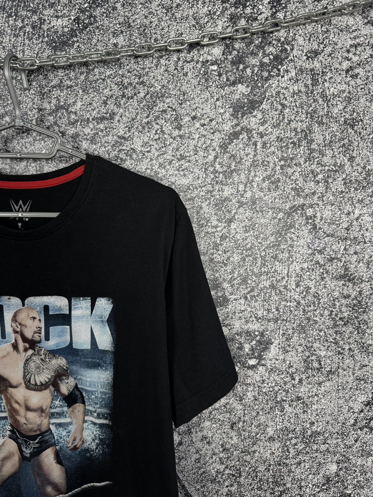 WWE Men’s The Rock Wresting T-Shirt WWE Big Logo Tee Size L Size US L / EU 52-54 / 3 - 2 Thumbnail
