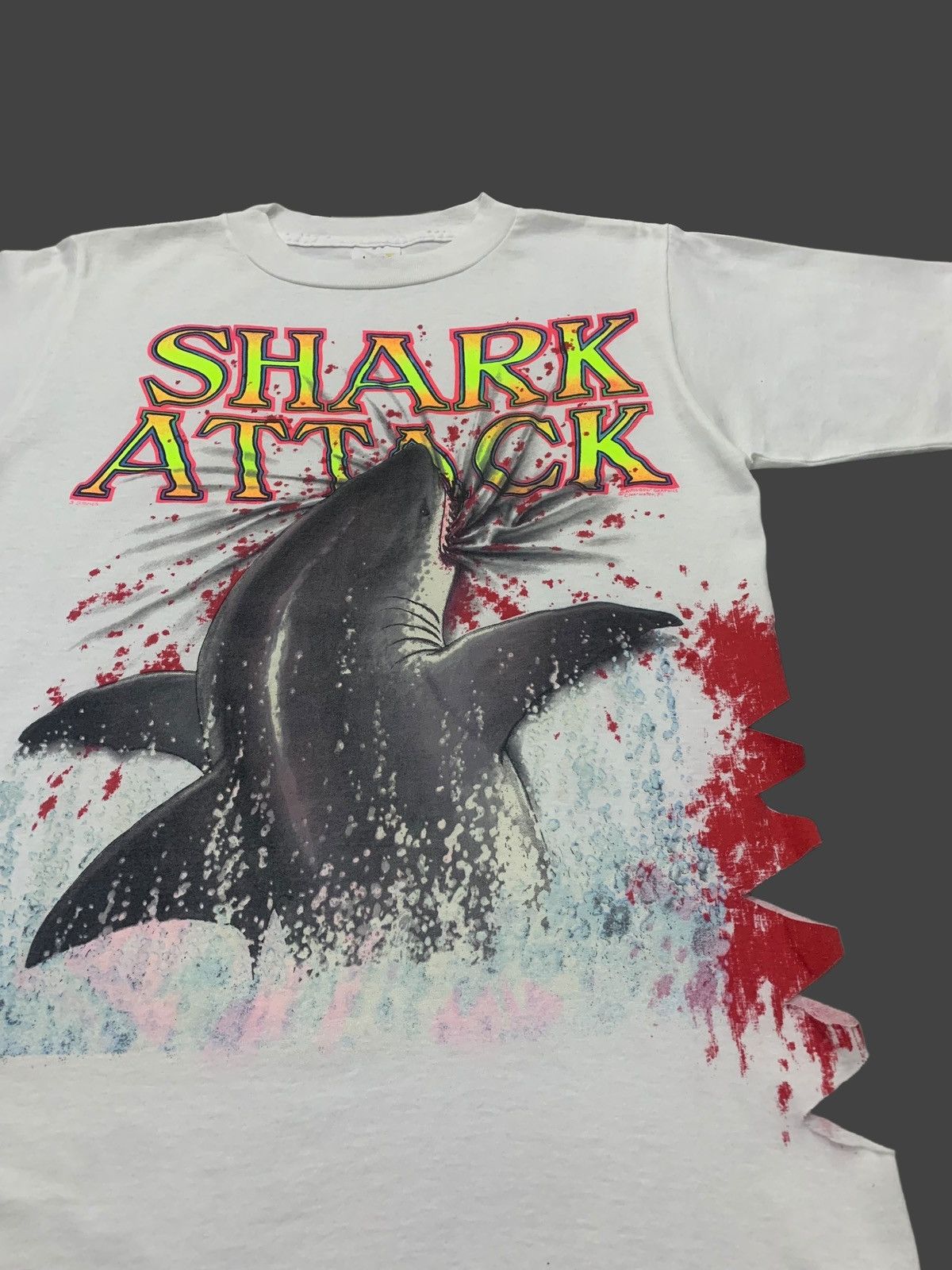 Vintage 80s Vintage Shark Attack 3D Bite Art Single Stitch Tees Size US M / EU 48-50 / 2 - 5 Thumbnail