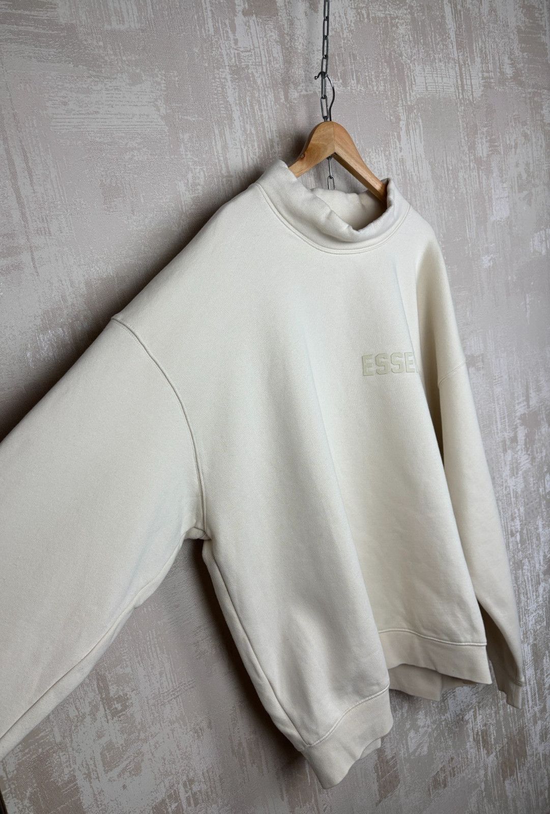 Essentials Essentials Fear of God Turtleneck Sweatshirt Cream Ivory Size US XXL / EU 58 / 5 - 17 Thumbnail