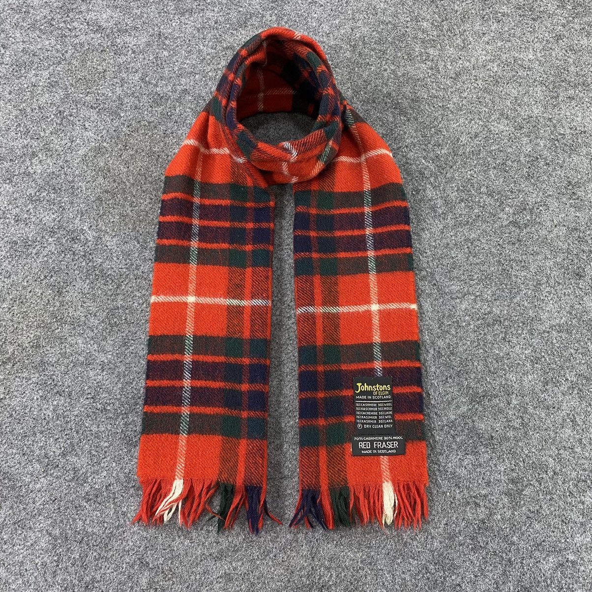 Johnstons Of Elgin Johnstons Of Elgin Red Fraser Muffler/Scarf/Neckwear-T1233 Size ONE SIZE - 1 Thumbnail